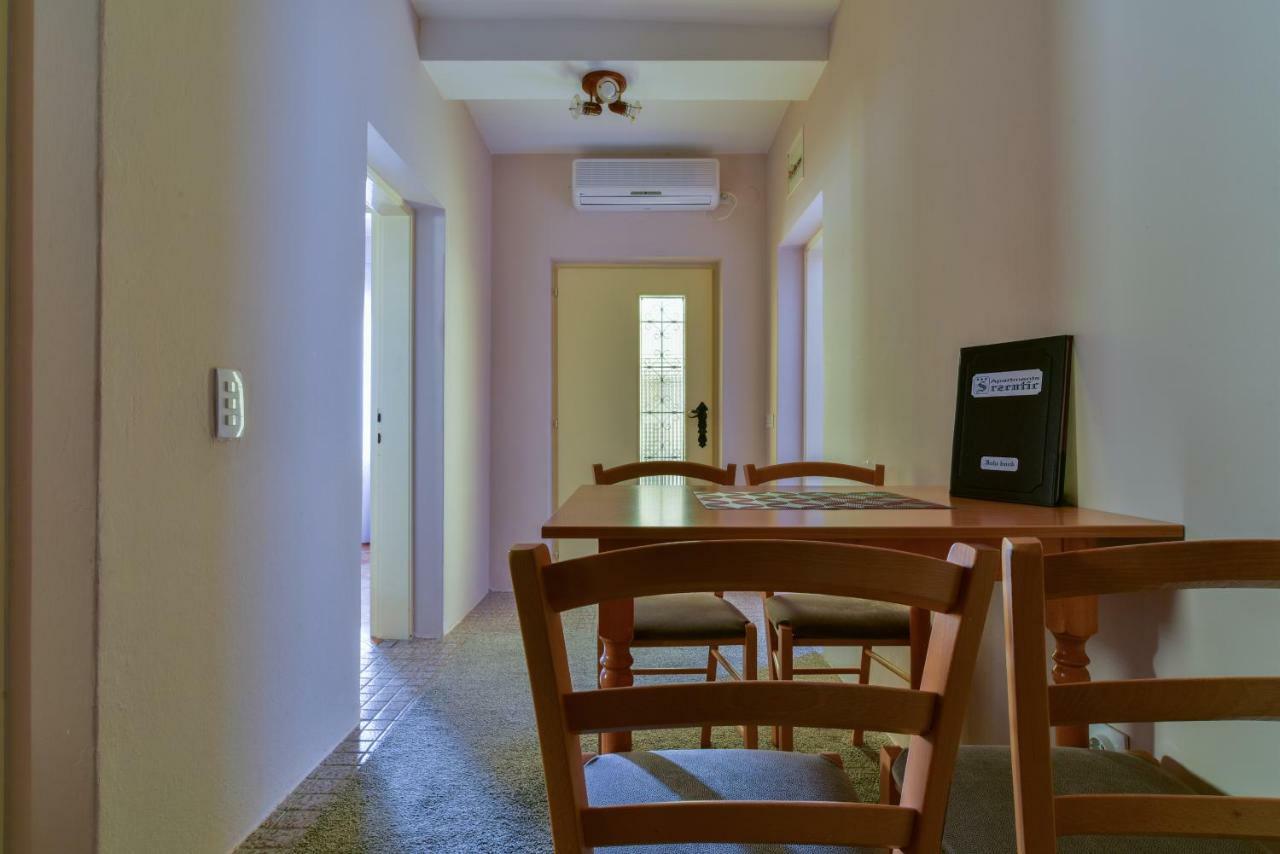 Apartments Srzentic Petrovac Exterior photo